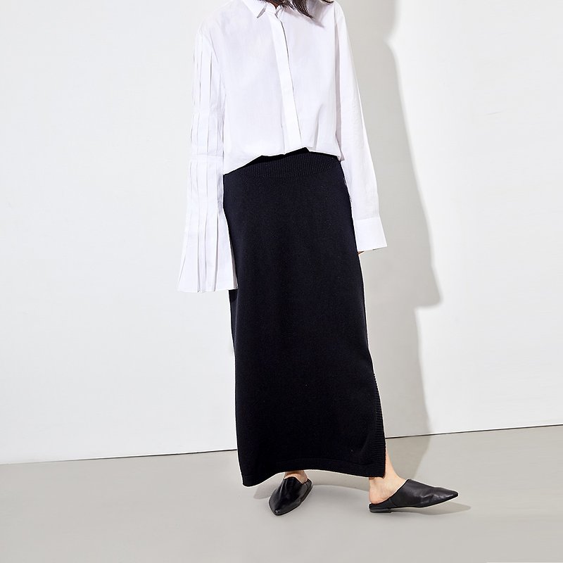 Apple GAOGUO original design women's black wool waist seamless open bag hip knitting long skirt - Skirts - Wool Black