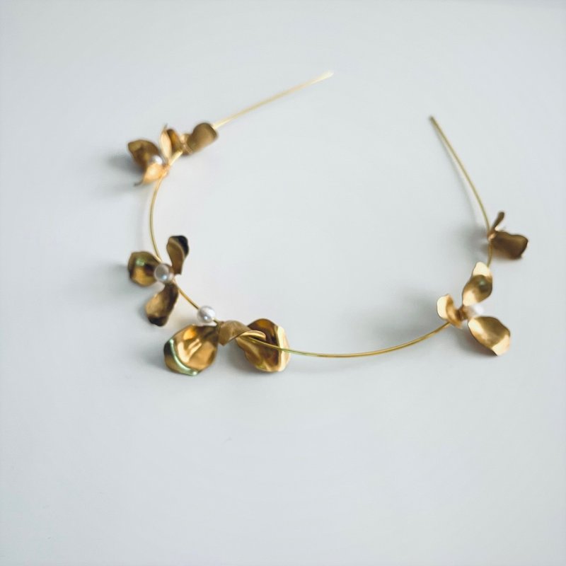 ヴィンテージフラワーヘアバンド カチューシャ - ヘアアクセサリー - 銅・真鍮 ゴールド