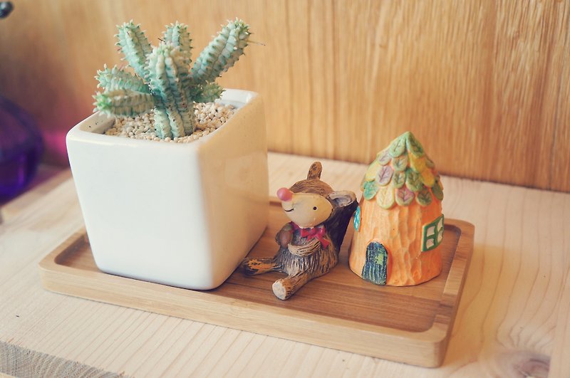 (Potted plant) Squirrel's Place succulent potted plant set with two ornaments and a base - ตกแต่งต้นไม้ - พืช/ดอกไม้ สีส้ม