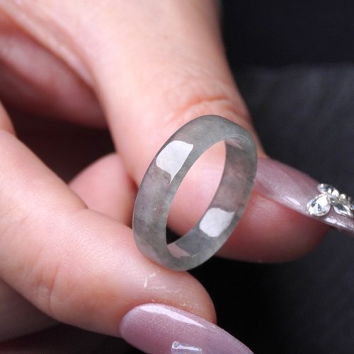 瓔珞珠寶盒 E.L.Jewelry Box 冰種翡翠戒指戒圈 | 國際12圍 | 天然緬甸玉翡翠A貨 | 送禮