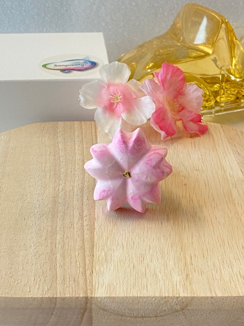 車用櫻花擴香石 Car kit cherry blossom aroma stone - 香氛/精油/擴香 - 其他材質 粉紅色