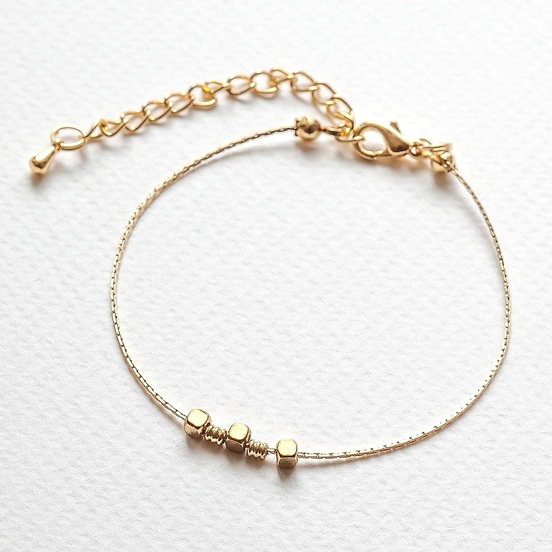 Bronze fine angular flow bead bracelet neat "small chain club" BBZ006 - สร้อยข้อมือ - โลหะ 