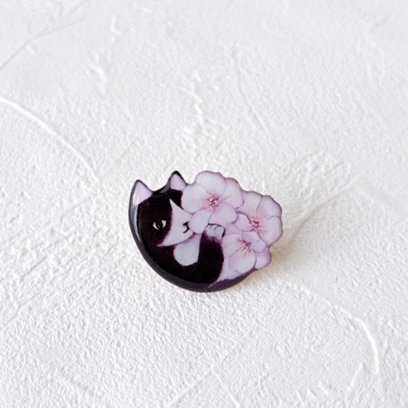 Sakura Cat Brooch (Black) - Brooches - Plastic 