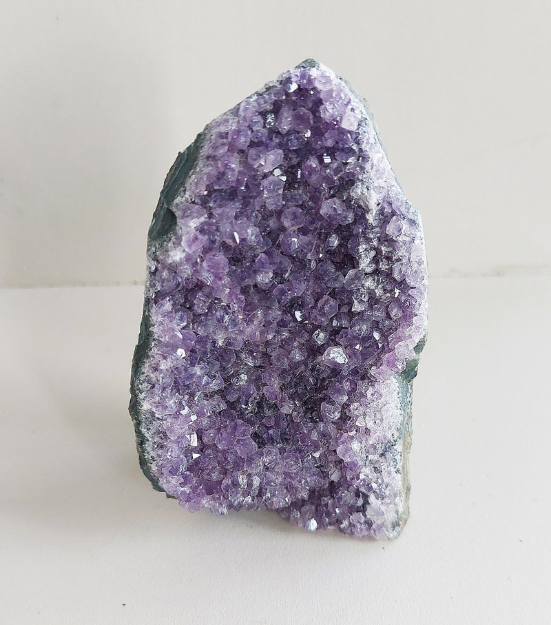 Amethyst 巴西產地 原皮紫水晶 天然礦石 原礦 - ของวางตกแต่ง - วัสดุอื่นๆ 