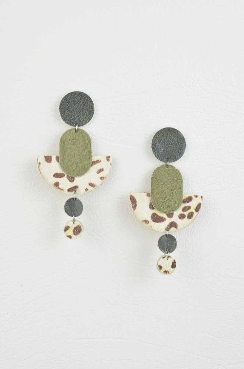 Leather Earrings in Green, Animal Print & Calf Hair Genuine Salvaged Leather - ต่างหู - หนังแท้ สีเขียว