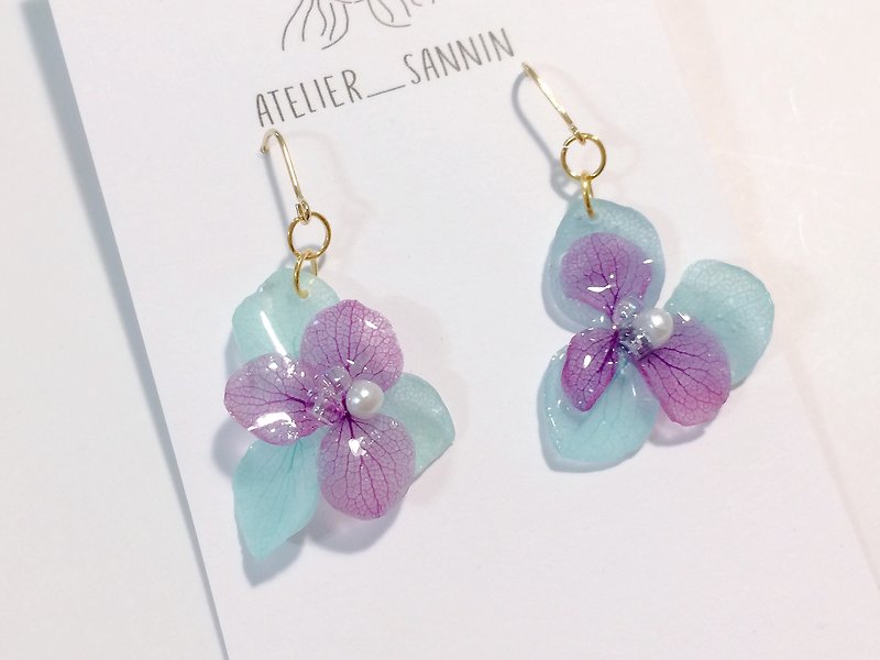 Through the color hydrangea series - ice knot Ziyang flower drape Ziyang handmade earrings ear hook / ear clip - Earrings & Clip-ons - Other Materials Multicolor