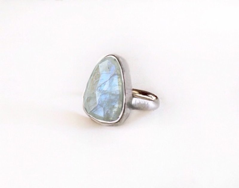 Pinkoi Proxy Purchase -  Unique Rainbow Moonstone Rose Ring/Made to Order - General Rings - Gemstone 