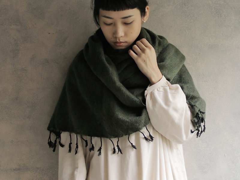 混織圍巾 苔蘚綠x灰黑 - 圍巾/披肩 - 棉．麻 綠色
