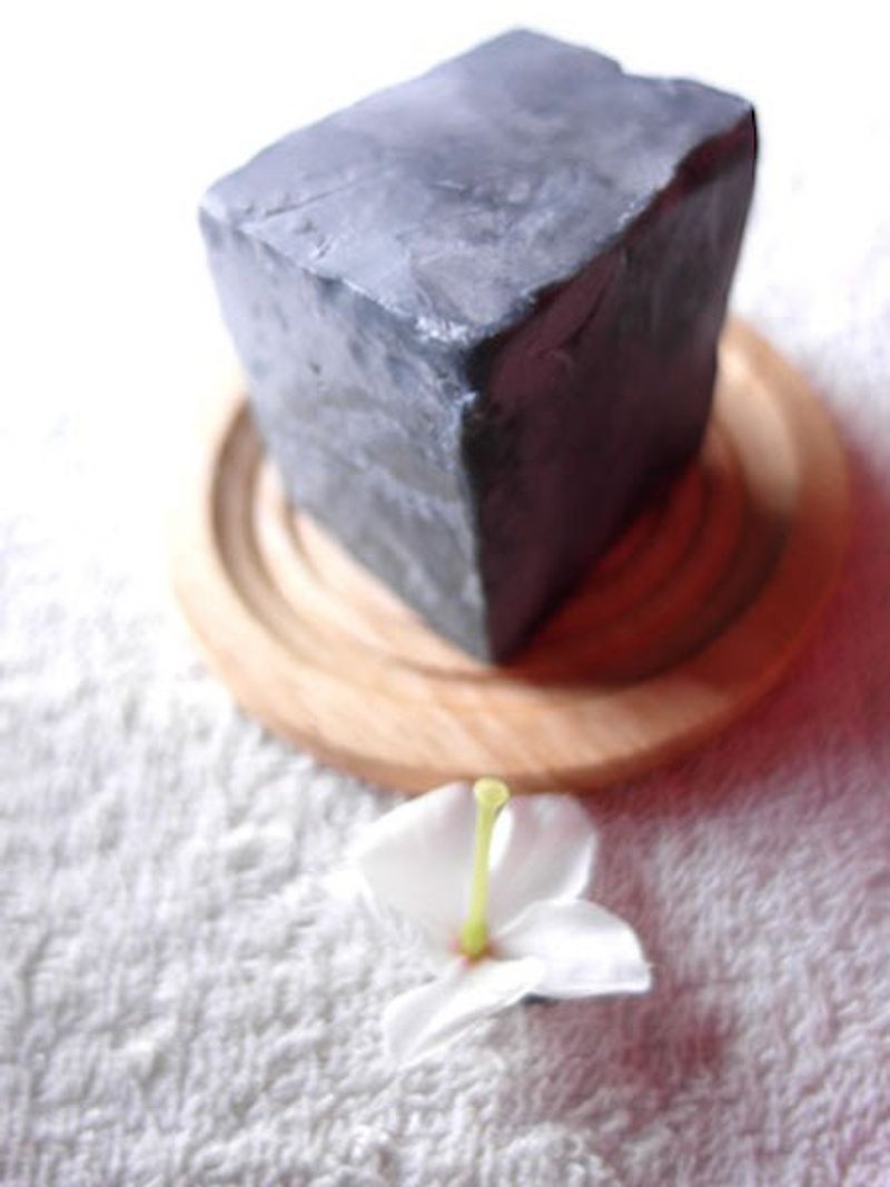 Ink mountains. Hand soap (soap charcoal) - Fragrances - Plants & Flowers Black