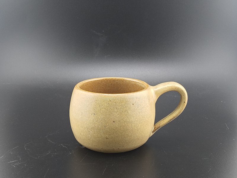 大地黃。手工陶瓷咖啡杯 - 咖啡杯/馬克杯 - 陶 