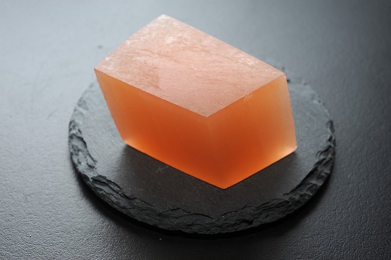 Orange transparent gypsum crystal clusters (also known as healing Stone) can purify all crystal jewelry 1