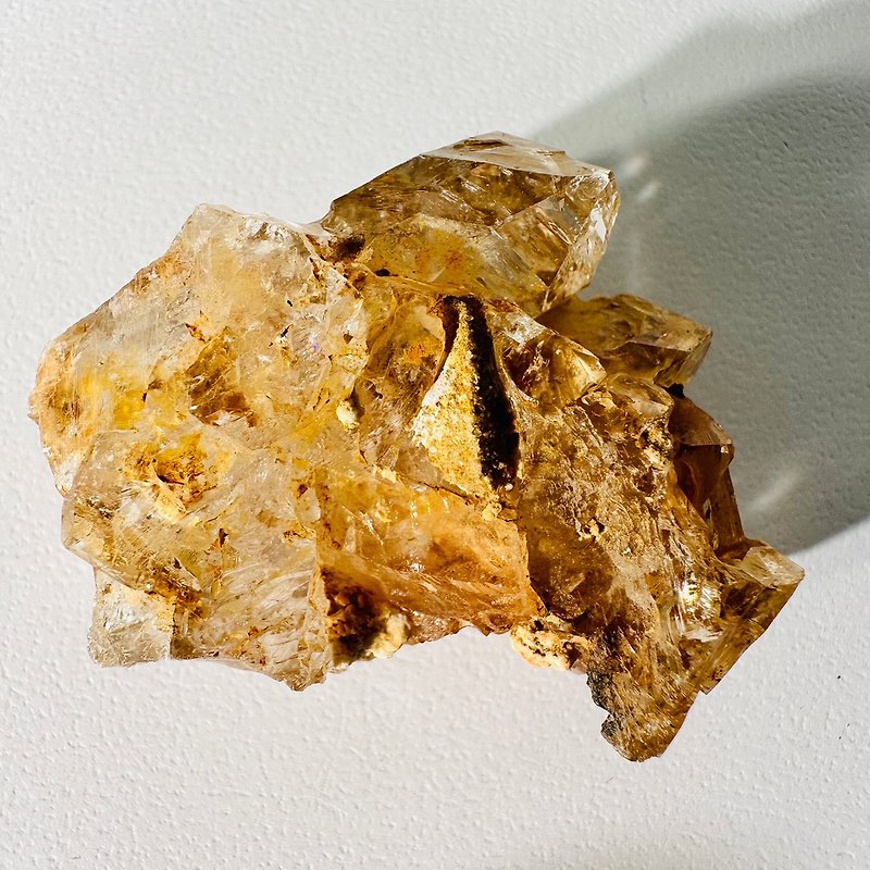 Pakistani Yellow Mud Skeleton Crystal 2 Rainbow Window Skeleton Crystal Raw Stone Raw Gemstone Collection - ของวางตกแต่ง - วัสดุอื่นๆ สีเหลือง