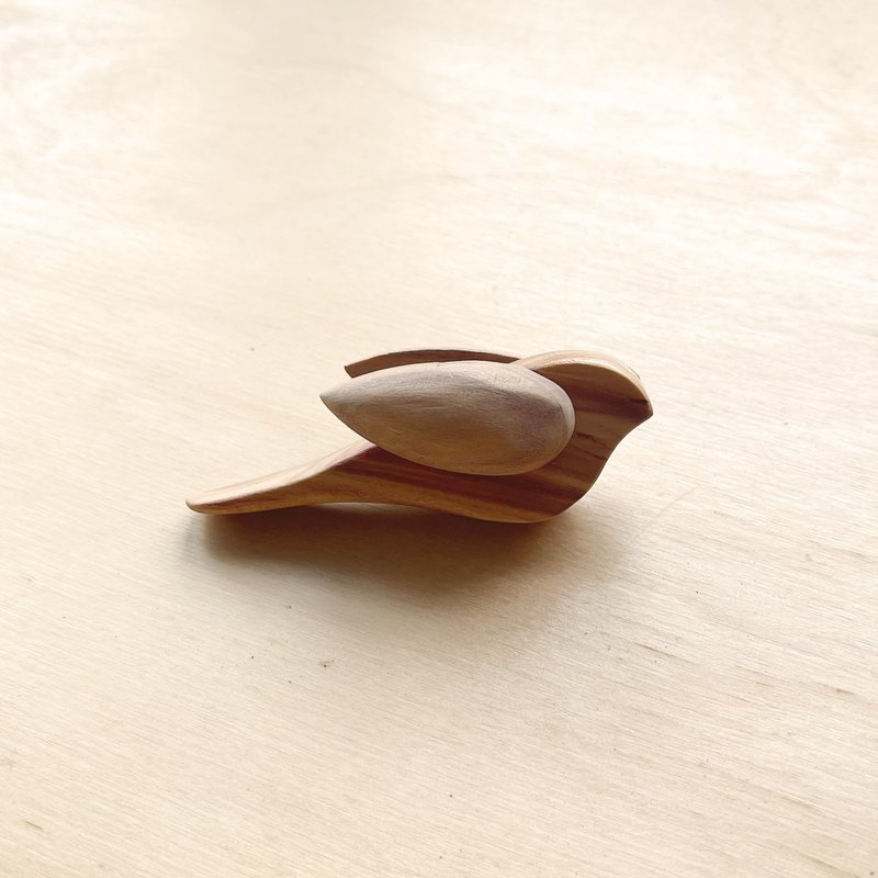 Magnetic Bird Objects - Healing Desktop Objects - Items for Display - Wood Brown