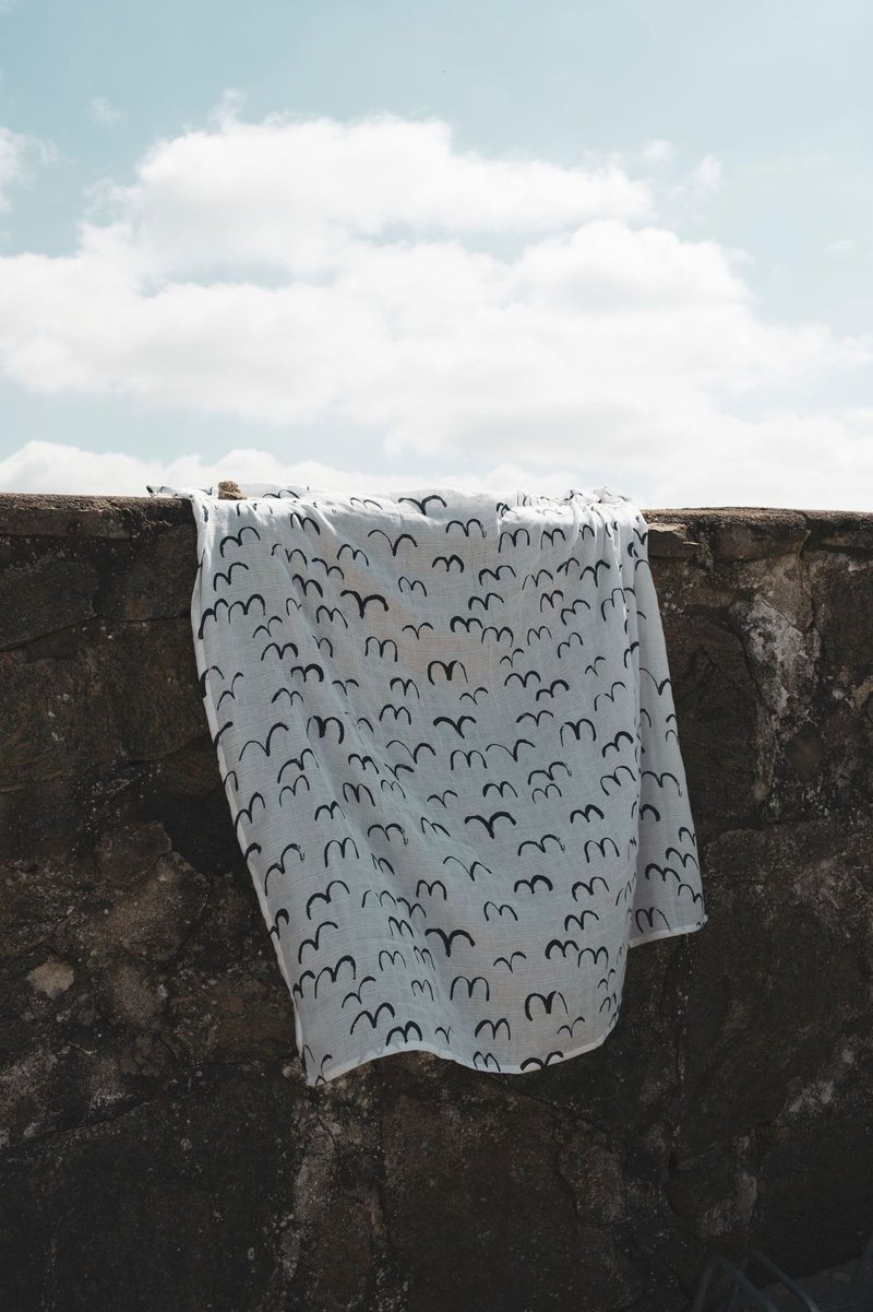 有機棉紗布包巾(海鷗) – BIRD MUSLIN BLANKET,Midnight Blue - 嬰兒床/床圍/寢具 - 棉．麻 