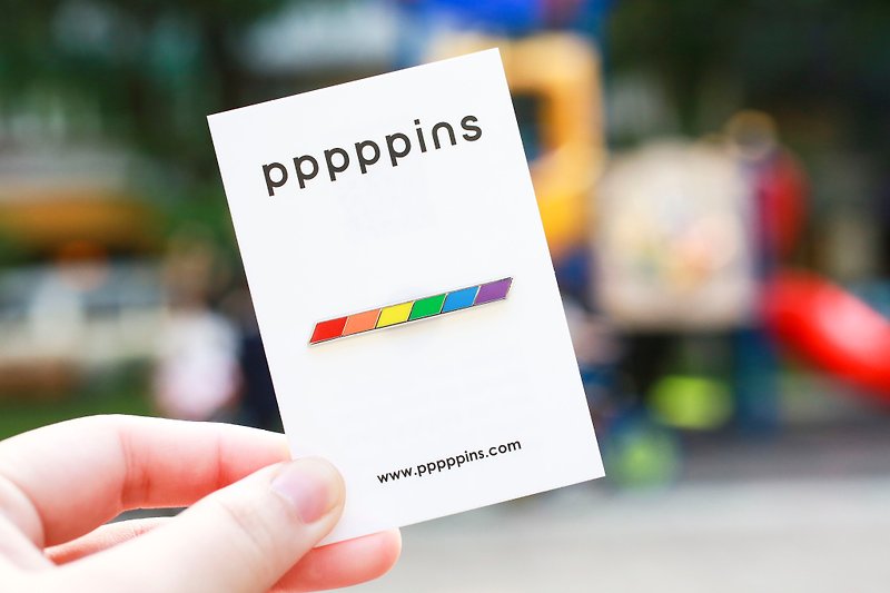 Rainbow Gay Pride Enamel Pin - เข็มกลัด - โลหะ หลากหลายสี