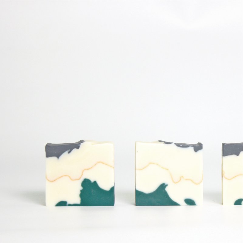 手工皂單堂實作課程【水天一色.綠】檀香、花梨木、檸檬香味 - 其他 - 其他材質 