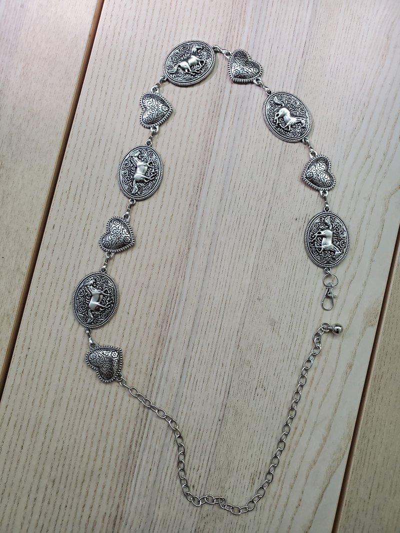 有禮貌穿搭 古著 戰馬鑲嵌 愛心 銀色 腰鏈 - 皮帶/腰帶 - 其他金屬 銀色