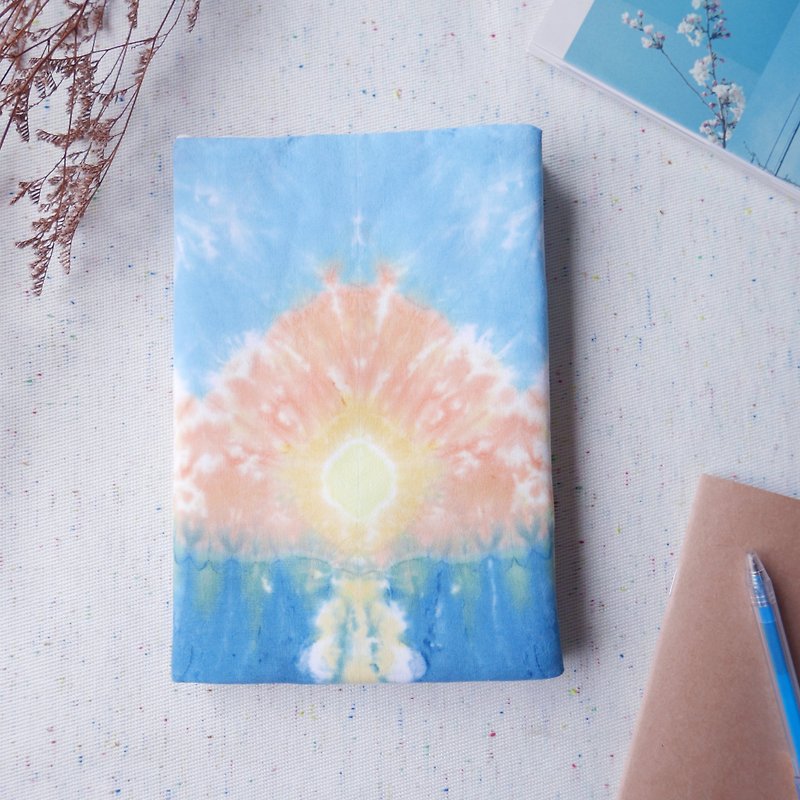 Sunset | Tie dye A5 Book Cover - สมุดบันทึก/สมุดปฏิทิน - ผ้าฝ้าย/ผ้าลินิน สีส้ม