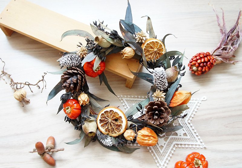 Hand-made dried flowers / non-withered flower series ~ gorgeous Autumn Eucalyptus fruit wind Christmas wreath / wall decorations / photo props / cafe decoration / home layout ~ - Items for Display - Plants & Flowers 