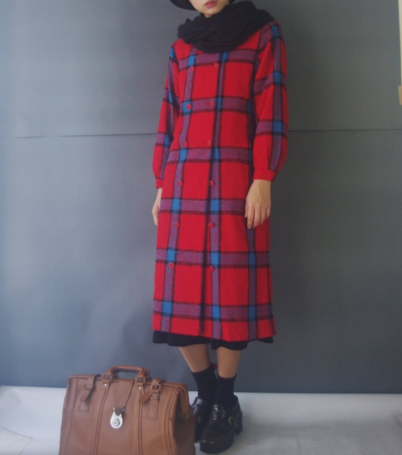 Treasure Hunting Vintage - Red Plaid Double-Breasted Long Vintage Coat - Women's Casual & Functional Jackets - Wool 