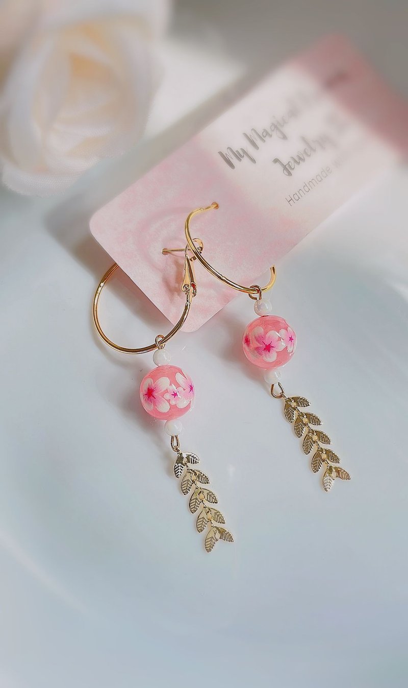 Sakura/Cherry Blossom Tensha Hoop Gold Earrings | 樱花长款耳环 - Earrings & Clip-ons - Other Materials 