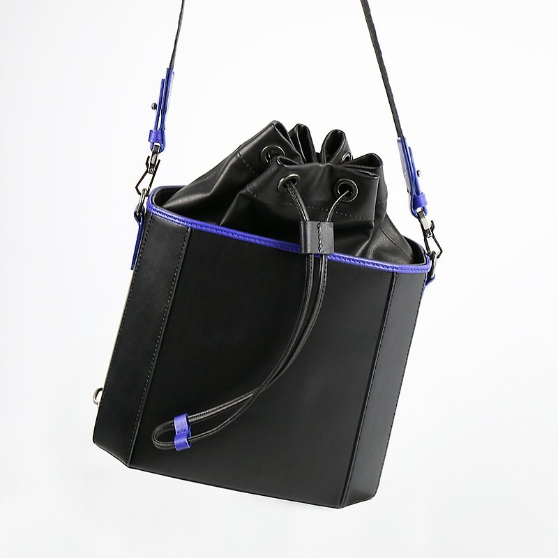 【Iris】Leather Fashion Handsome Octagon Bucket Bag-Ultraviolet x Black - กระเป๋าแมสเซนเจอร์ - หนังแท้ สีดำ