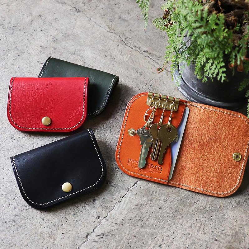 Leather key case Folded in two Tochigi leather 4 colors - Keychains - Genuine Leather Red