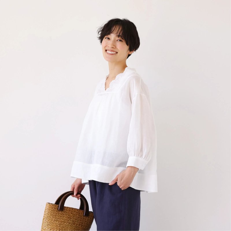 シンプルなのに差がつく一枚 ラミーブラウス　Vネック　刺繍レース　7分袖　ホワイト　250715-1 - 女襯衫 - 棉．麻 