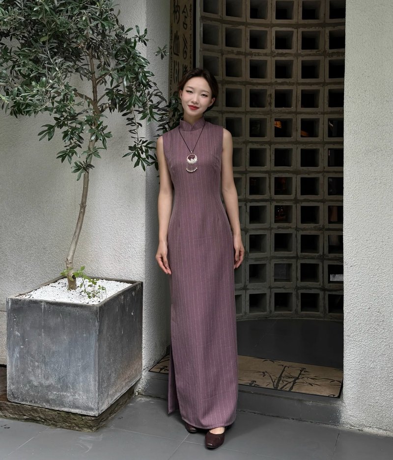 New Chinese retro striped tight-fitting improved cheongsam purple - ชุดเดรส - วัสดุอื่นๆ สีม่วง