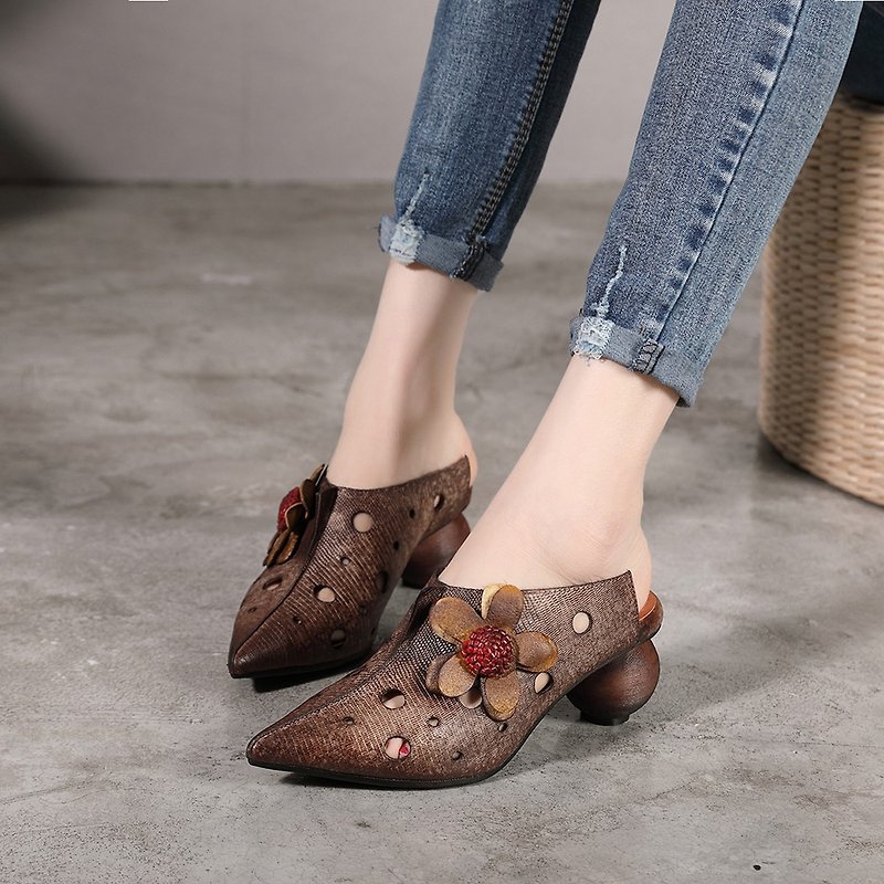 Dwarf pointed leather high heels retro ethnic style women's shoes - High Heels - Genuine Leather Brown