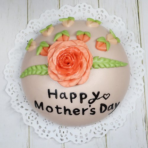 手一伸造型烘焙坊 手一伸 母親節蛋糕 心中有愛 藏愛心蛋糕饅頭 母親節饅頭蛋糕