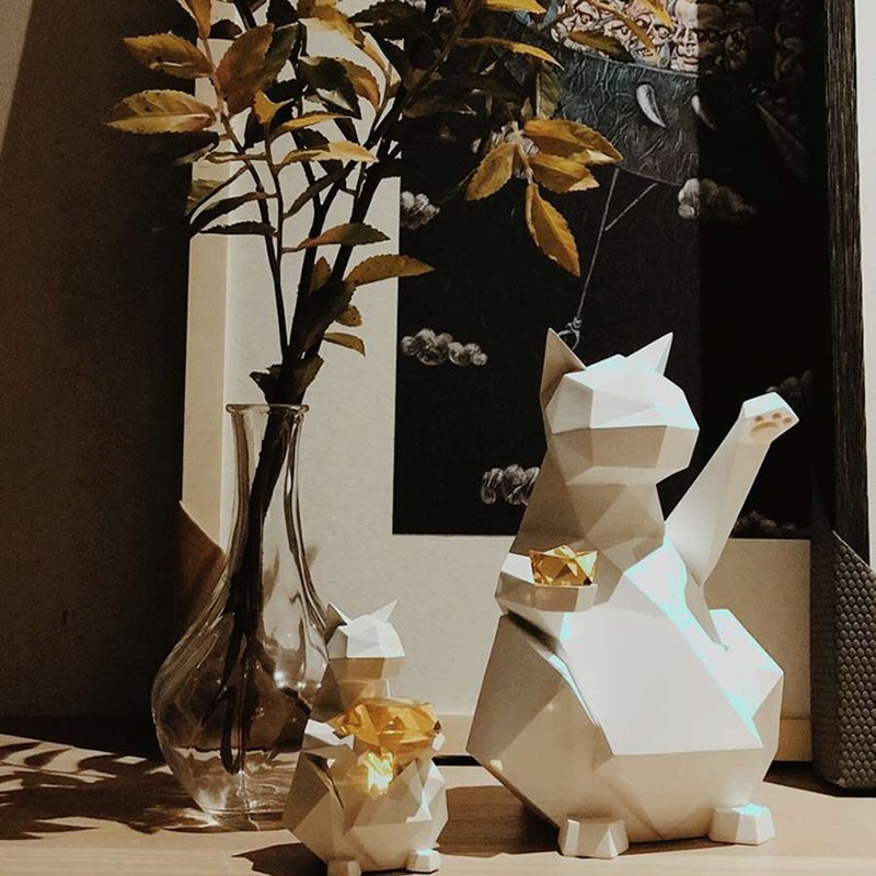 青紅皂白 幾何招財貓 開業咖啡店裝飾擺件開張大吉禮品12英吋 - 擺飾/家飾品 - 樹脂 