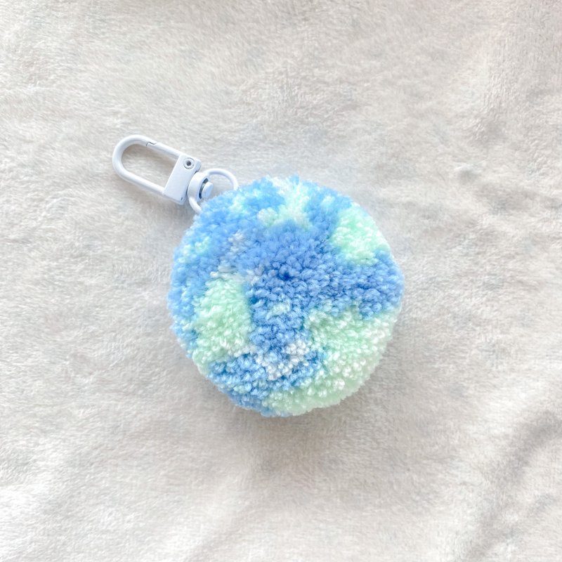 [Mao Shen Shen] Russian poke embroidery mini earth charm finished product/DIY material package - Charms - Wool Multicolor