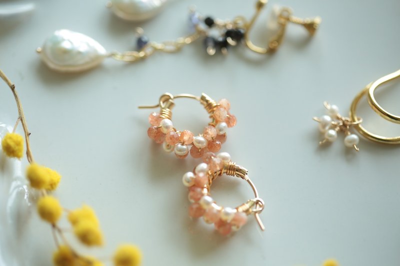 happy circle1.3cm clear moonlight + pearl skirt style - Earrings & Clip-ons - Semi-Precious Stones Orange