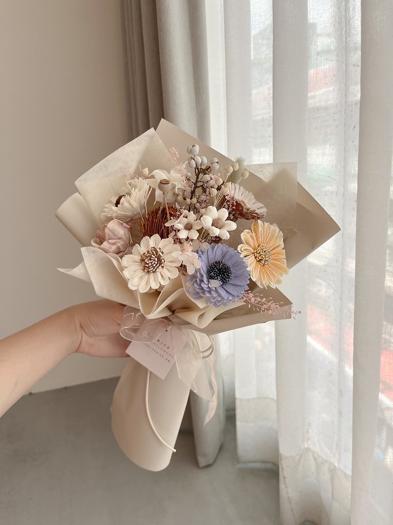 [Sakura Pink Pearl Grass] comes with a handwritten photo card Korean-style tied flower Valentine's day anniversary birthday - ช่อดอกไม้แห้ง - พืช/ดอกไม้ ขาว