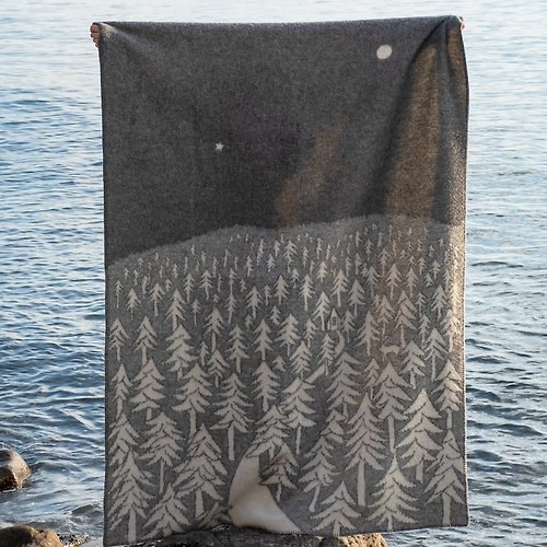 小大人設計選物 瑞典 Klippan 純羊毛被毯 (森林小屋/灰)