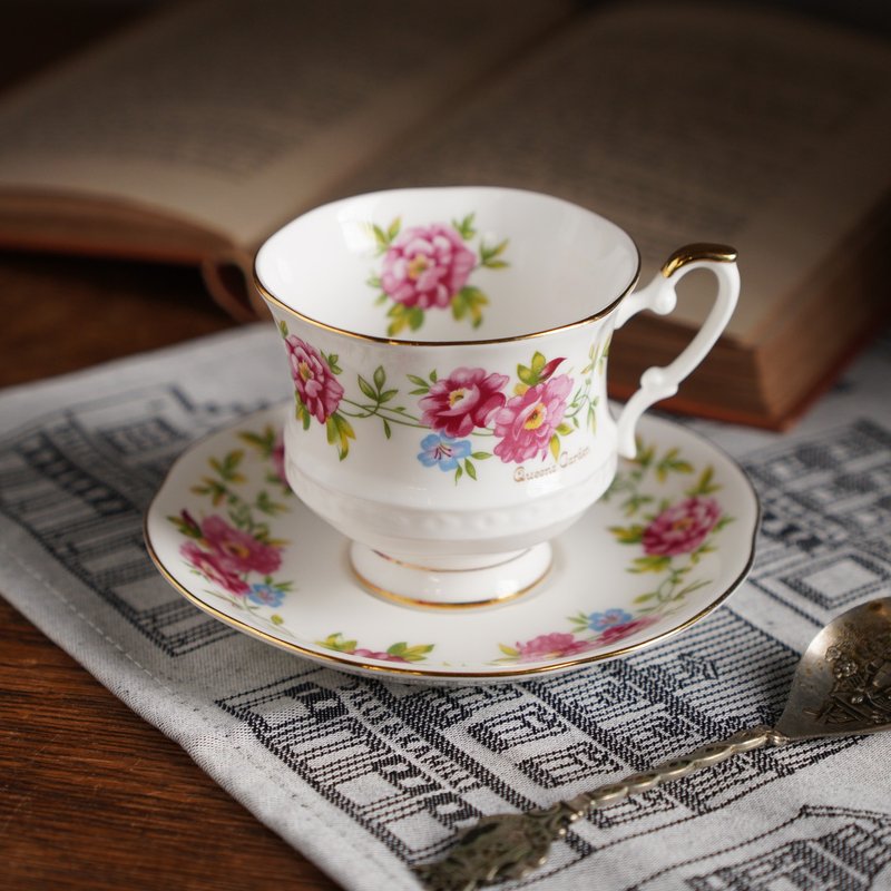 Vintage fine bone china teacup and saucer made by Royal Ascott. - Teapots & Teacups - Porcelain Multicolor