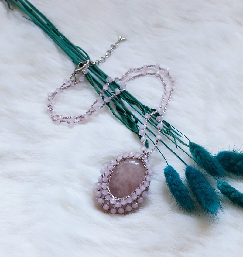 Hand Crocheted Semi Precious Stone Gem Necklaces - สร้อยคอ - เครื่องเพชรพลอย สึชมพู