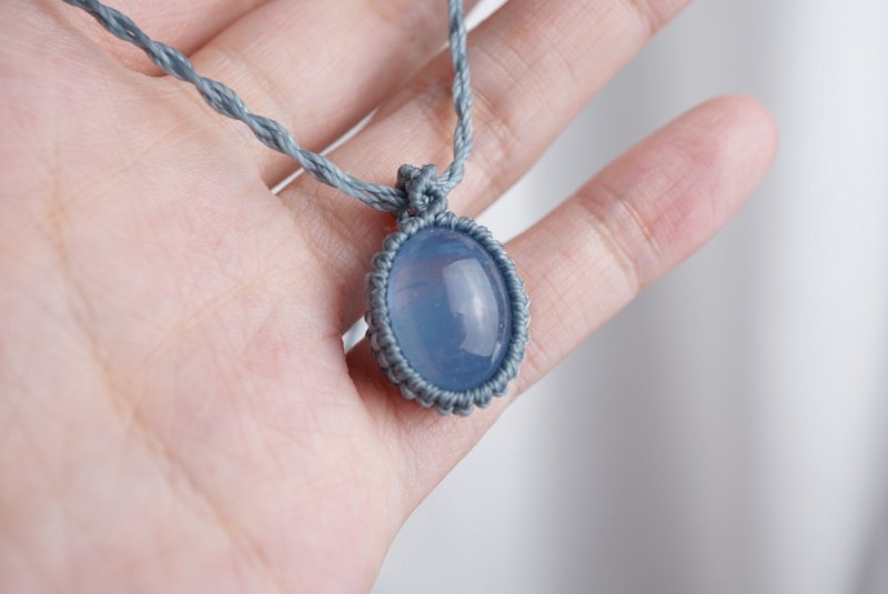 Aquamarine Wax Cord Woven Necklace - สร้อยคอ - เครื่องเพชรพลอย สีน้ำเงิน
