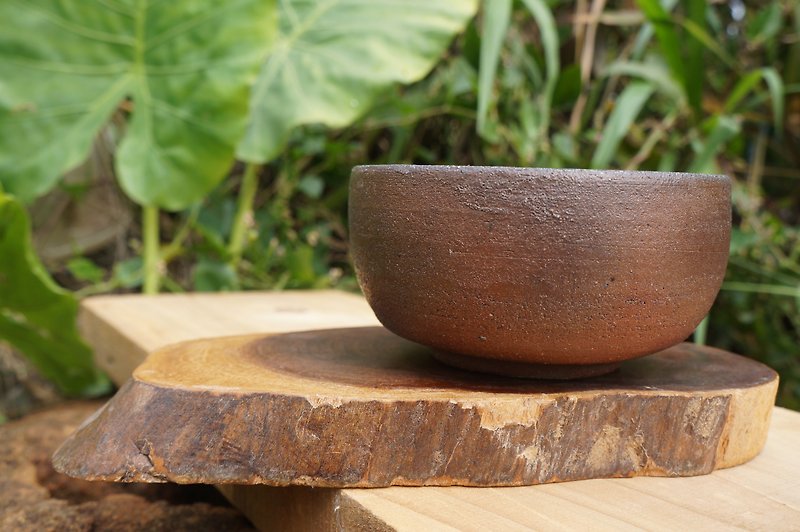 Bizen-yaki unglazed wood-fired small tea bowl - Teapots & Teacups - Pottery Brown
