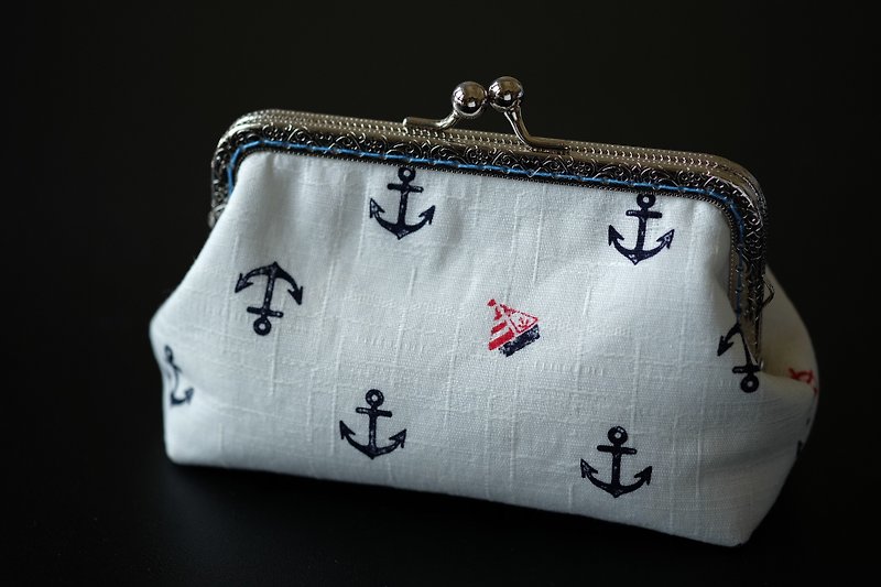 CaCa Crafts | Ocean Wind Anchor Gold Bag/Cosmetic Bag - กระเป๋าเครื่องสำอาง - ผ้าฝ้าย/ผ้าลินิน 