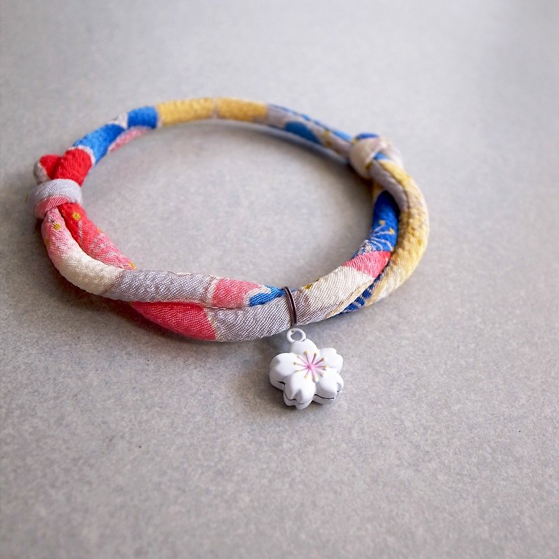 日本犬貓和布項圈(可調式)--赤青+白櫻花鈴鐺 (貓用安全扣項圈) - 項圈/牽繩 - 絲．絹 藍色