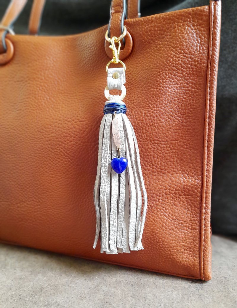 Gray Leather Tassel Bag Charm with Gold Feather and Lapis Lazuli Heart Pendant - 吊飾/掛飾 - 真皮 藍色