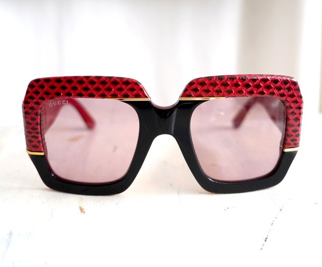 Auth. selling Gucci low profile coral pattern glasses (see description)