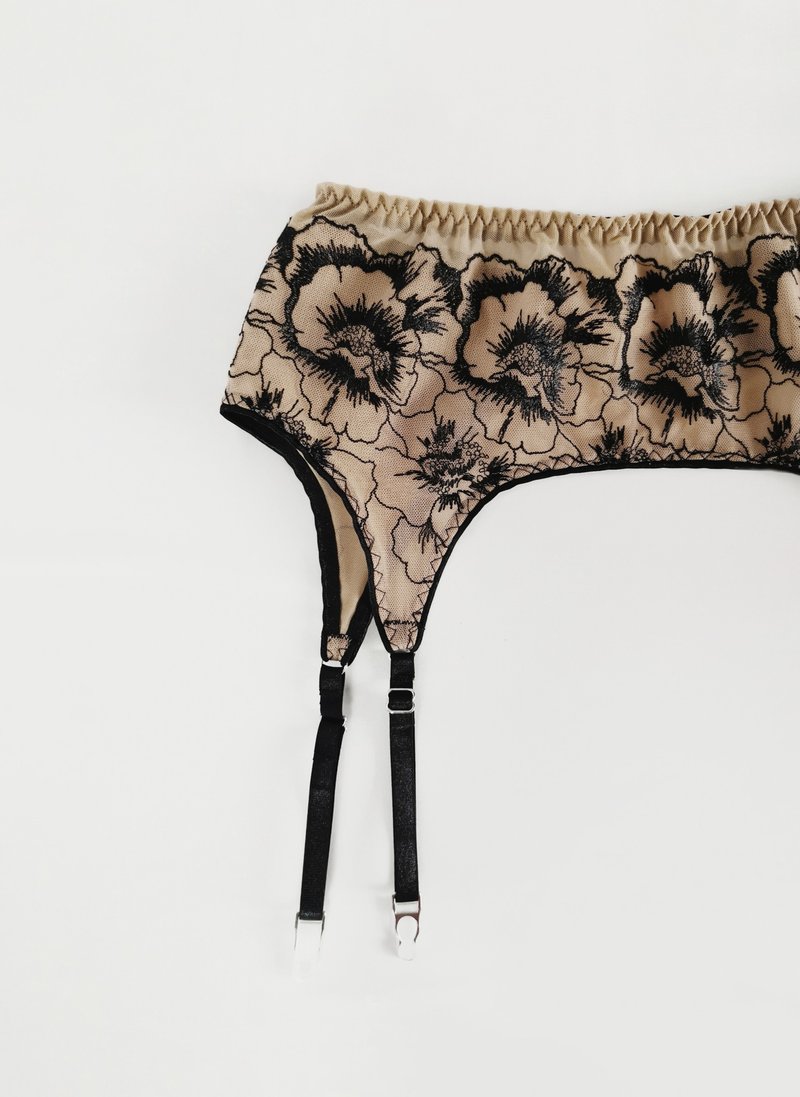 Flower lace garter belt - Sexy black and beige lingerie - Cute tulle underwear - 女內衣褲 - 聚酯纖維 咖啡色