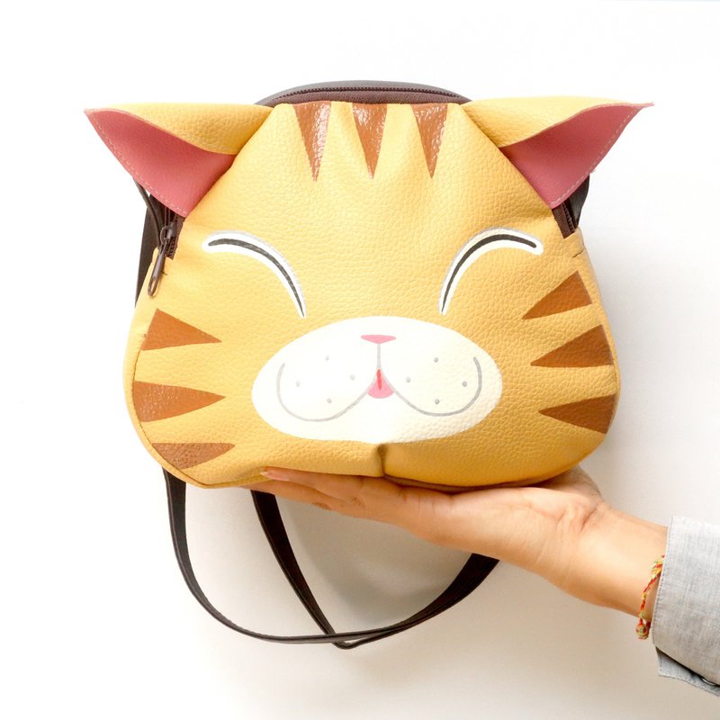 Orange cat crossbody bag is compact fro carrying mobile phones. - 其他 - 人造皮革 橘色