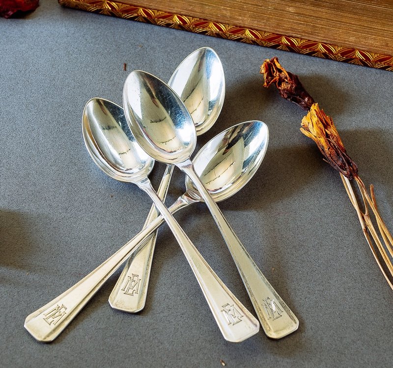 EM Silver- Western Antique - Cutlery & Flatware - Silver 