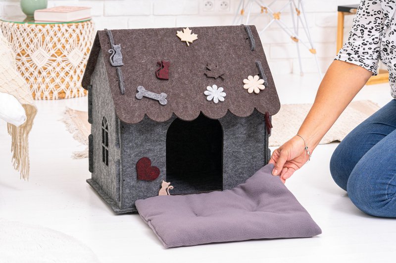 Modern Cat Bed, Large Cat Bed, Gray Large Cat Cave, Felted cat house, Cat Castl - อุปกรณ์แมว - วัสดุอื่นๆ สีนำ้ตาล