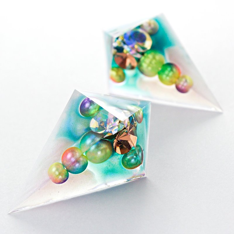 Sharp Pyramid Earrings (Mermaid Princess) - Earrings & Clip-ons - Resin Blue