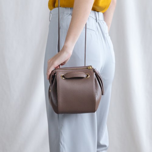 Thesis Crisis CUDDLE - MINIMAL WOMEN SOFT LEATHER BAG -PINK GREY BROWN/MAUVE